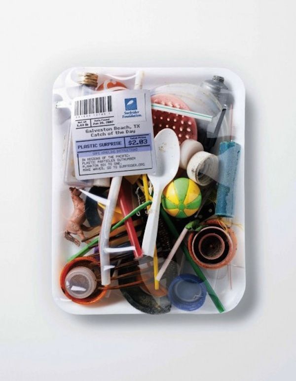 1546589699_486_Advertising-Campaign-For-Ocean-Pollution-Awareness-Used-Condoms-Cigarette-Butts-Sold-At-Markets Advertising Campaign : For Ocean Pollution Awareness: Used Condoms, Cigarette Butts 'Sold' At Markets -...